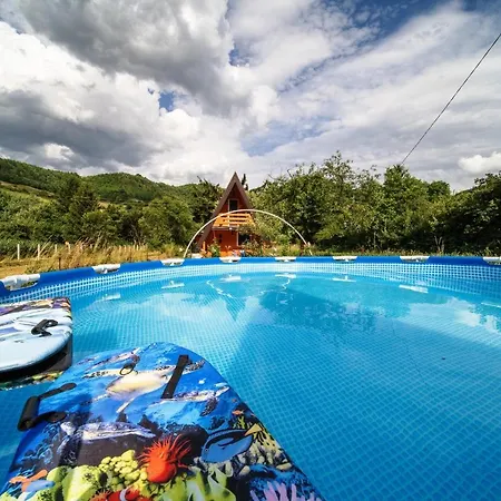 Pyramid Energy House Ferienhaus