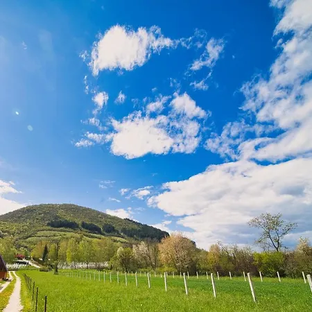 Pyramid Energy House Ferienhaus *