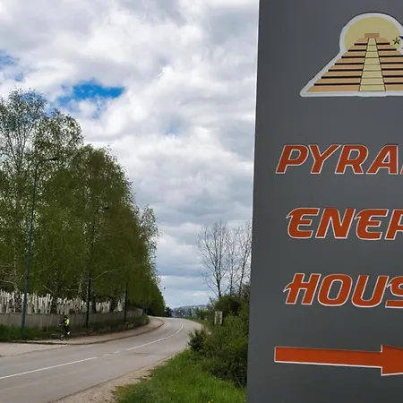 Pyramid Energy House
