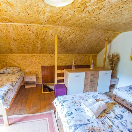 Pyramid Energy House
