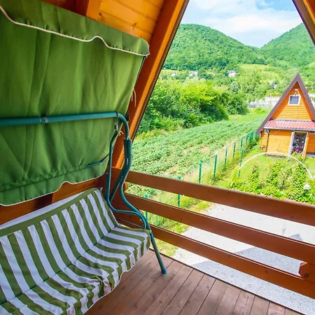 Pyramid Energy House Ferienhaus