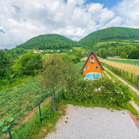 Pyramid Energy House Ferienhaus *